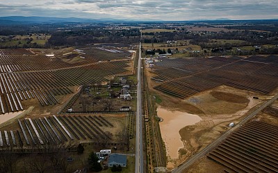 Inside The $475 Million U.S. Experiment With Green Mining In 2025