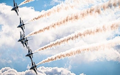 The stunning maneuvers flown by US Air Force demo pilots showcase dogfighting skills