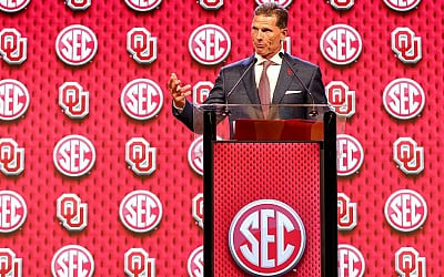 OU president, AD back Venables amid struggles