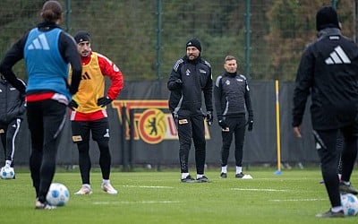 Svensson fordert auch in der "Pause" Qualität ein - Rothe im Lauftraining