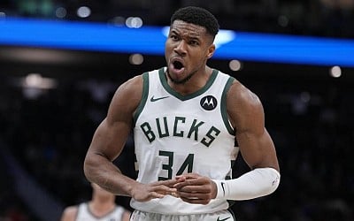 Antetokounmpo y Lillard rompen la racha negativa de los Bucks