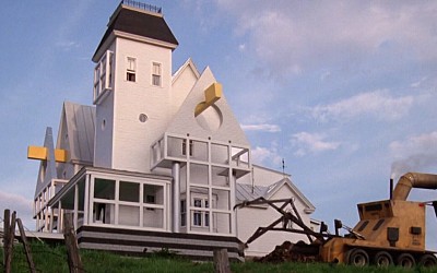 Residents of the ‘Beetlejuice’ Town Used the Abandoned Deetz House for Scrap Wood