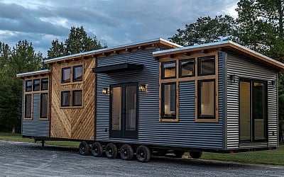 ‘Not So Tiny’ Tiny Home Offers A Peak Cottagecore Aesthetic On The Road