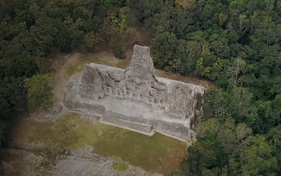 Descubrimiento histórico en México: hallan una ciudad maya oculta y una muralla gigante bajo la selva