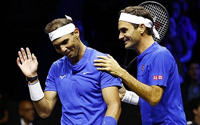 Federer's emotional tribute to retiring Nadal