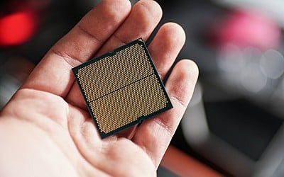 I tested the Ryzen 7 9800X3D against the Core Ultra 9 285K. It’s not even close