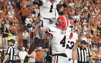 CFB Week 8 Takeaways: Georgia Wrecks Texas as Playoff Crashers Line Up