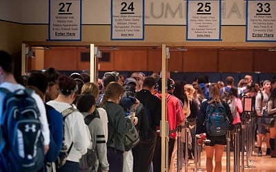 College students in swing states could make an impact with registration decisions