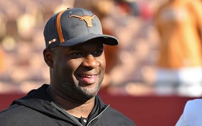 Vince Young Named to 2024 SEC Legends Class; Former Texas Star Played in Big 12