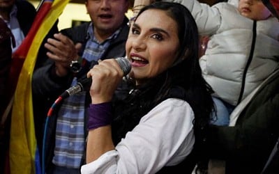 Gobierno de Ecuador suspende a vicepresidenta Verónica Abad por 150 días en medio de una ola de críticas