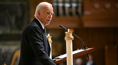 Biden, dignitaries, family members pay last respects to Ethel Kennedy