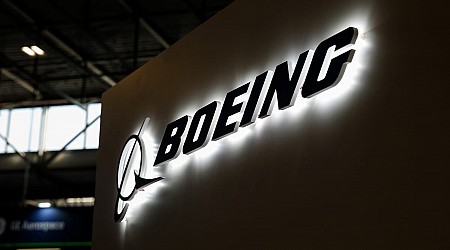 Boeing might sell billions worth of new stock as it runs short on cash