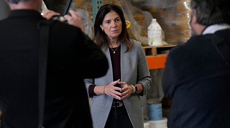 In N.H. governor's race, it's Ayotte vs. Massachusetts.