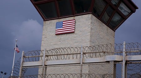 Rights groups demand end to asylum seeker detentions in Guantanamo