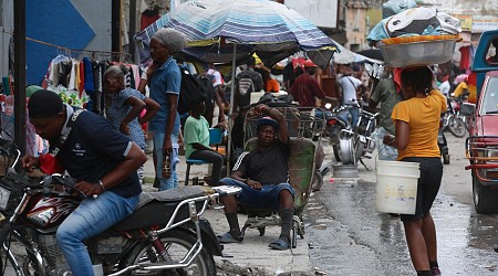 Tiotusen haitier ska deporteras – varje vecka