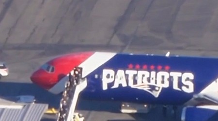 Dodgers Take Patriots' Jet Back To L.A. After World Series Win