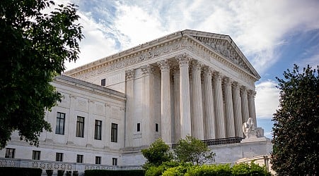 Supreme Court sides with Democrats in Pennsylvania voting case