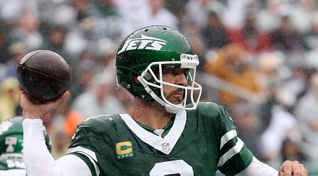 Jets' Aaron Rodgers Has High-Ankle Sprain; Didn't Miss Time vs. Vikings with Injury