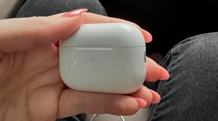 Tìm được Ferrari nửa triệu Đô bị trộm nhờ quên AirPods trên xe