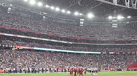 Cardinals forced to close stadium roof after rain, hail hit Arizona during Week 9 vs. Bears