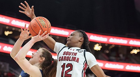 No. 1 South Carolina avoids major upset in 68-62 win over Michigan