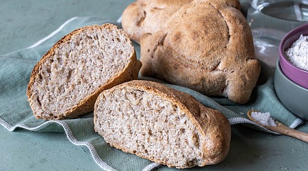 Cómo hacer pan Dalí, receta del pan de tres crostones tradicional de Cataluña