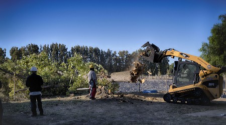 California Faces 'Dangerous' Fire Threat Amid Strong Winds, Low Humidity