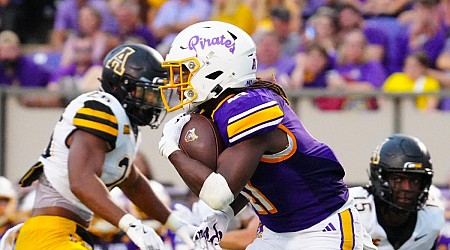 East Carolina vs. Florida Atlantic odds, spread, line: 2024 college football Week 11 picks from proven model