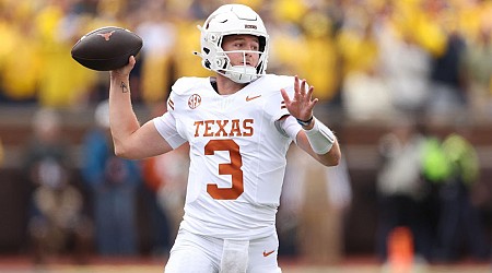 Horns expect Ewers to be ready to start vs. OU