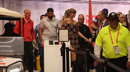 Video: Taylor Swift Arrives for Travis Kelce, Chiefs on MNF vs. Derek Carr, Saints