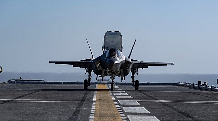 A US F-35 stealth fighter just landed on a destroyer Japan turned into an aircraft carrier for the first time off the California coast