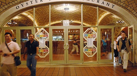 Long Live The Grand Central Oyster Bar, Still The Paragon Of American Seafood Restaurants