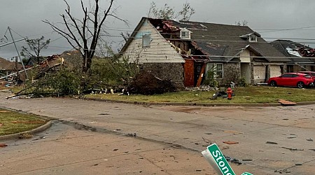 Several tornadoes touch down in Oklahoma, injuring 11