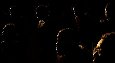 In annual religious pilgrimage, Panamanians crawl to reach the Black Christ of Portobelo