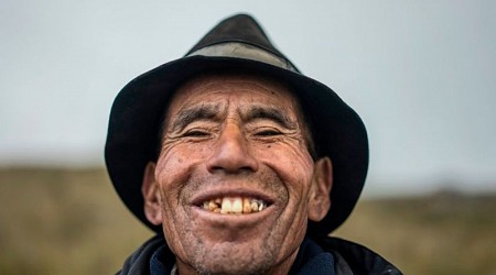 Muere en Ecuador Baltazar Ushca, "el último hielero" del volcán Chimborazo