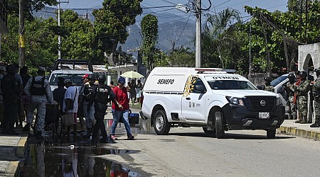 Bodies of 11 people, including 2 children, found on highway in Mexico weeks after city's mayor decapitated