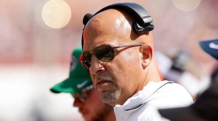 WATCH: Penn State coach James Franklin abruptly stops players from planting flag on USC's field