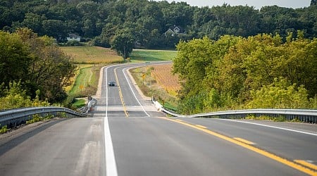 What side of the road should pedestrians in Wisconsin walk on if there is no sidewalk? State Patrol gives reminder