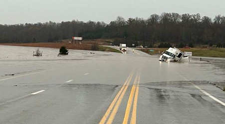 Volunteer poll workers drown on a flood-washed highway in rural Missouri on Election Day