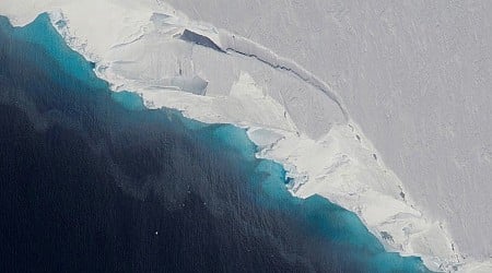 Scientists Consider Drastic Action as Doomsday Glacier Threatens to Flood Entire Islands and Coasts