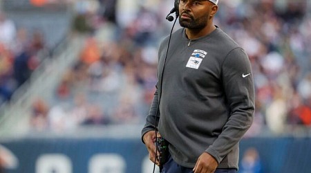 Patriots coach Jerod Mayo praises rookies after win over Bears