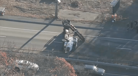 Route 1 in Peabody MA shut down due to crash