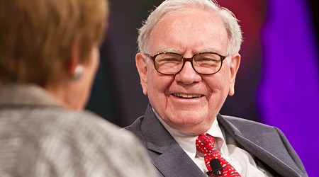 Warren Buffett no quiere invertir ni en su propia empresa: Hacienda ya le prepara una factura de 20.000 millones de dólares