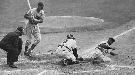 20 of the best vintage photos from the Yankees and Dodgers' storied history