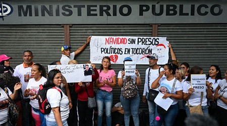 Familiares de detenidos tras elecciones en Venezuela piden liberaciones. Advierten que marcharán al Palacio de Miraflores el 1 de diciembre