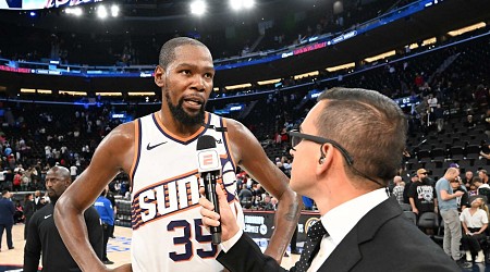 Kevin Durant Rejects Actor Lamorne Morris' Request for Jersey After Suns Win on Video