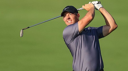 Rory 1 shot off lead at World Tour Championship