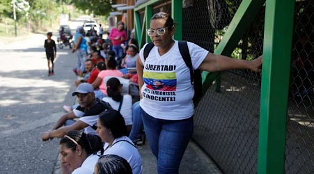 Venezuela releases from prison some of the thousands detained after presidential election