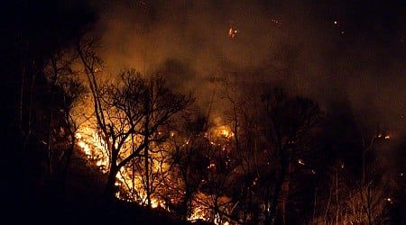 Renewed wildfire escapes containment and prompts evacuation near New York-New Jersey border