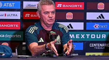 Sangrando y con derrota, Javier Aguirre abandona Honduras; Concacaf ya investiga | Video